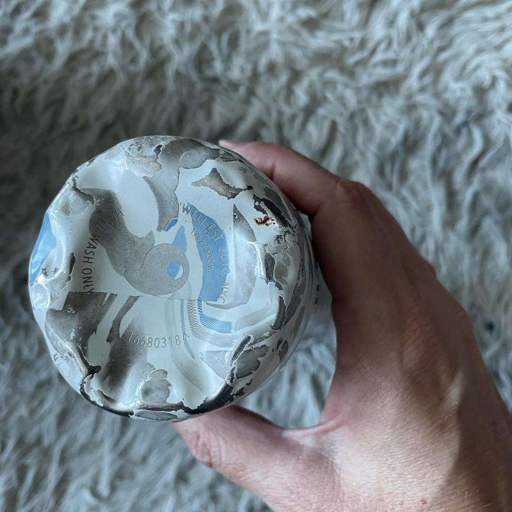 S'well White and Gold Dining Water Bottle - Picture 4 of 4